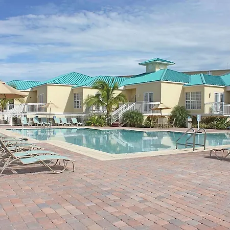Key West Yacht Life Hotel